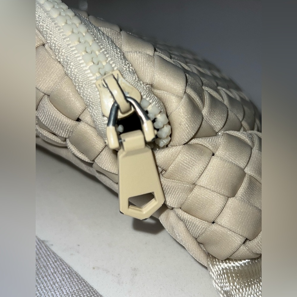 Sol and Selene Aim High Belt Bag | Woven Neoprene Belt Bag | Bone - Picture 5 of 11